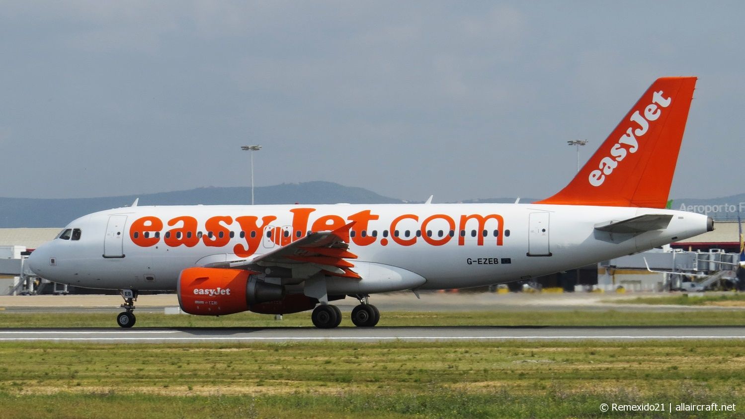 G-EZEB (2120) 2004 Airbus A319-111