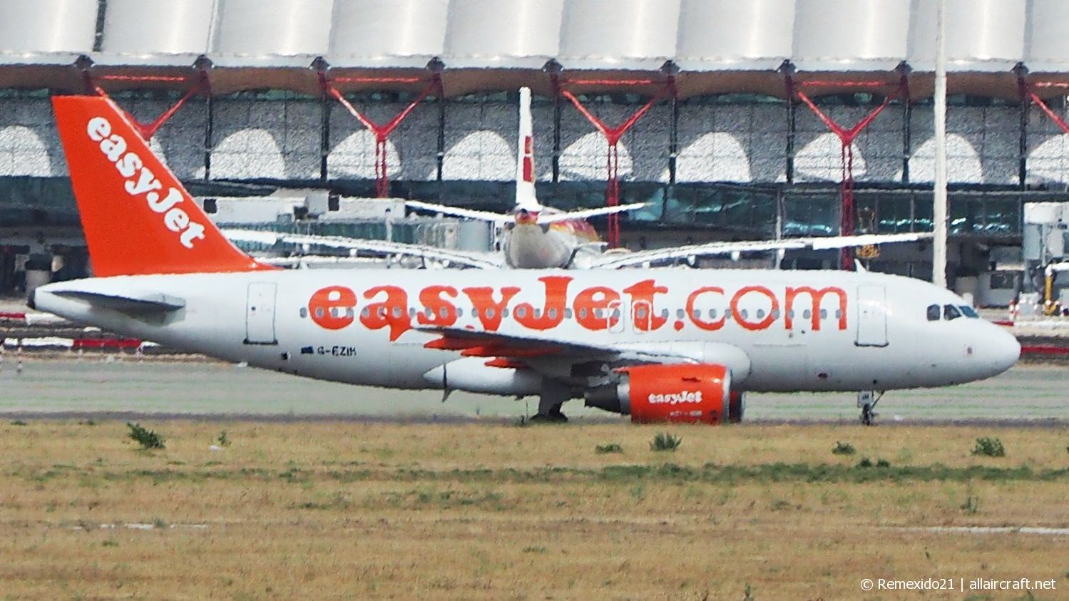 G-EZIH (2463) 2005 Airbus A319-111