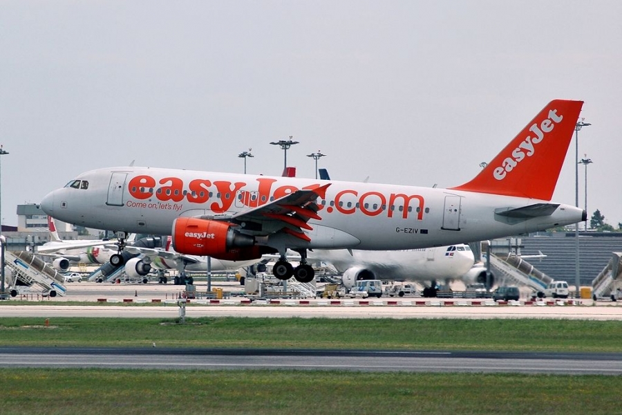 G-EZIV (2565) 2005 Airbus A319-111