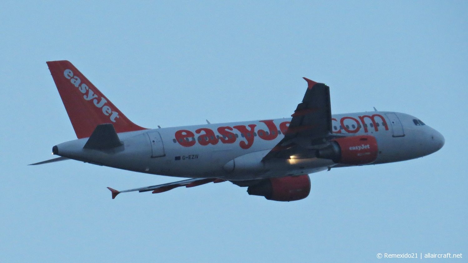 G-EZIV · Airbus A319-111 · (LIS / LPPT)