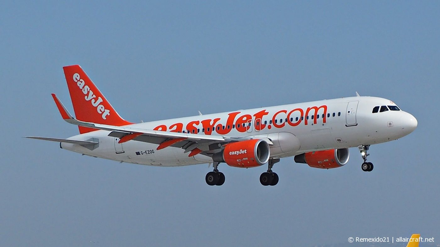 G-EZOG · Airbus A320-214(WL) · (FAO / LPFR)