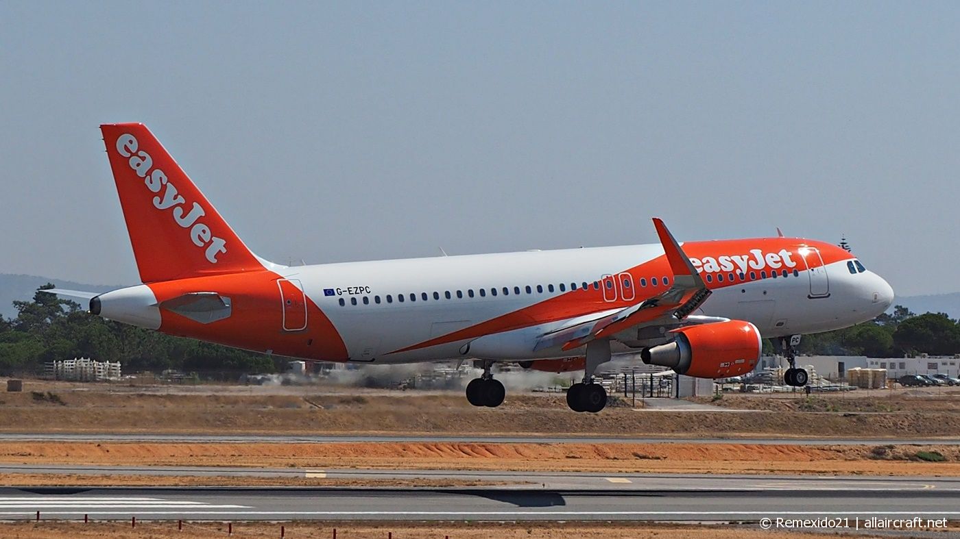 G-EZPC · Airbus A320-214 · (FAO / LPFR)
