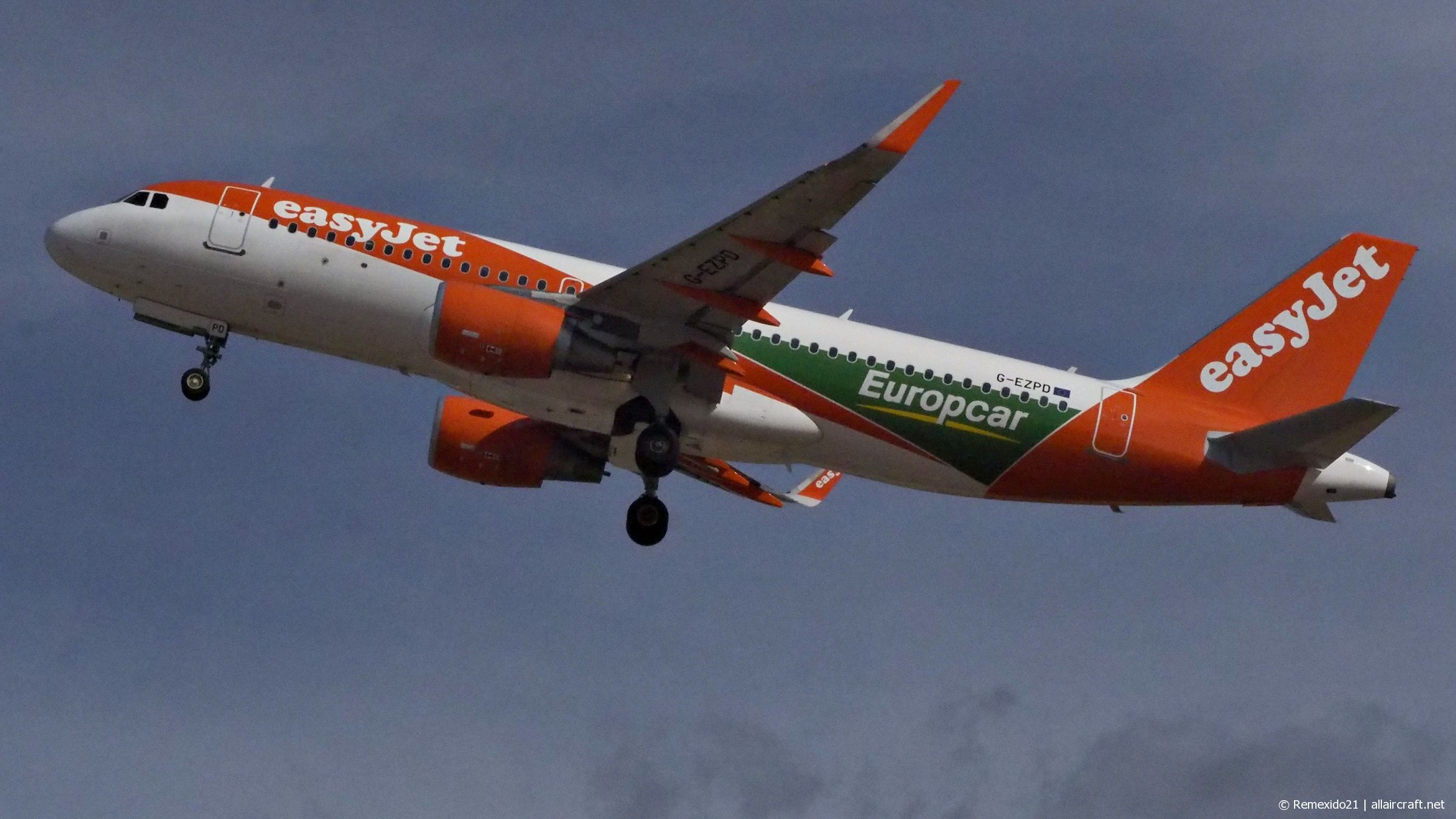 G-EZPD · Airbus A320-214(WL) · (FAO /LPFR)