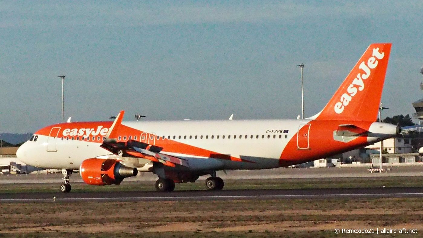 G-EZPW (7549) 2017 Airbus A320-214