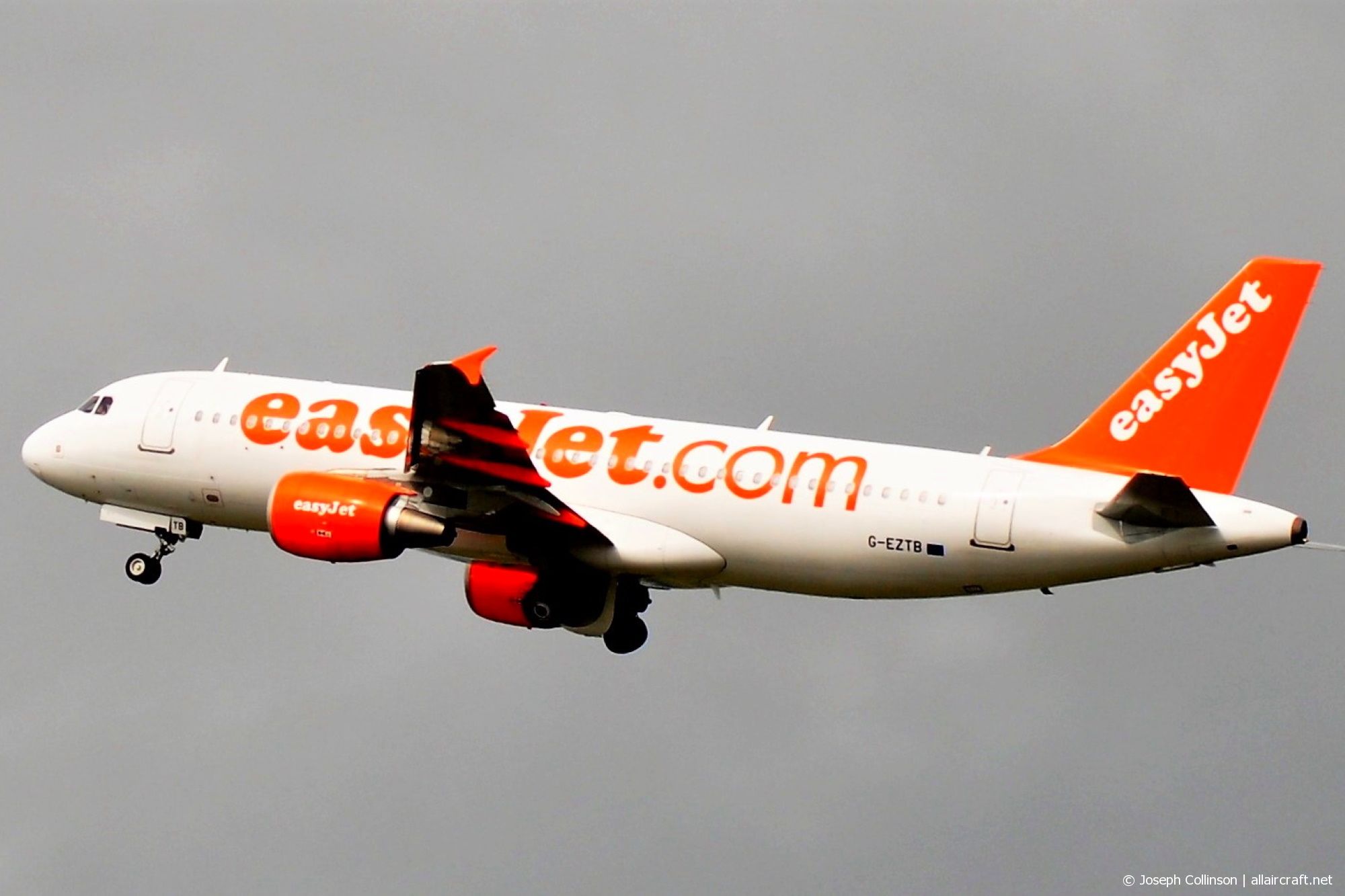 G-EZTB (3843) 2009 Airbus A320-214