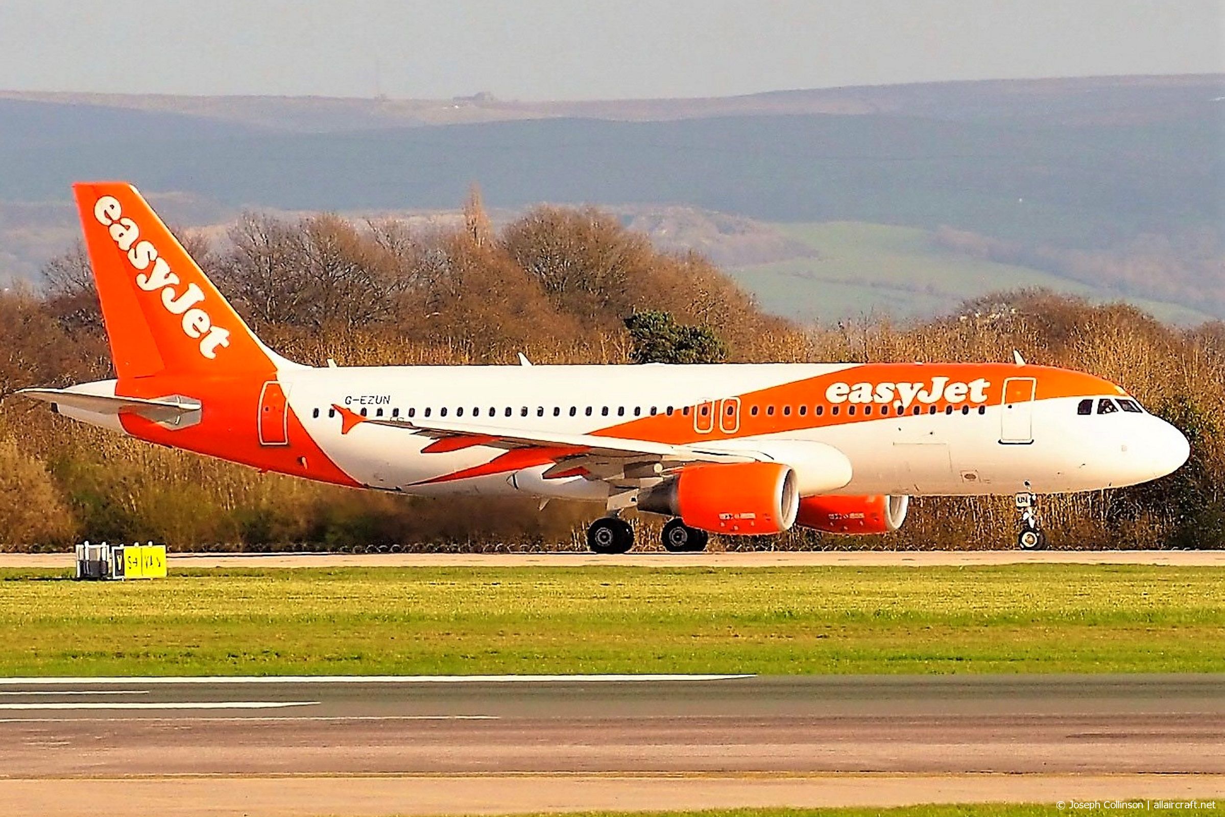 G-EZUN (5046) 2012 Airbus A320-214