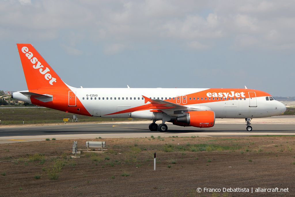 G-EZUO (5052) 2012 Airbus A320-214