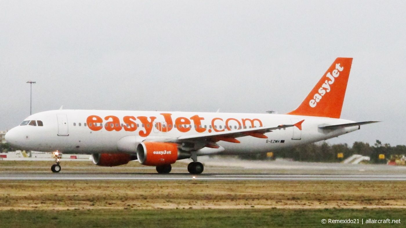 G-EZWH (5542) 2013 Airbus A320-214(WL)