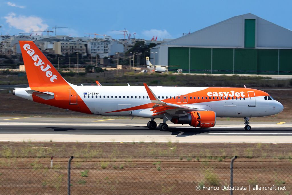 G-EZWH (5542) 2013 Airbus A320-214(WL)