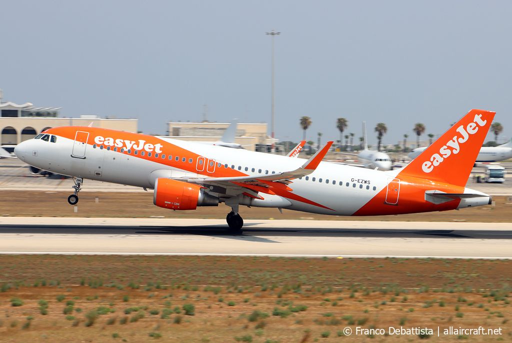 G-EZWS (6011) 2014 Airbus A320-214(WL)