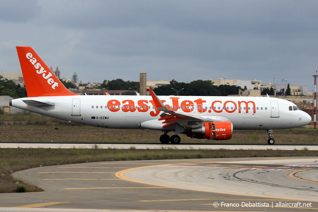 G-EZWU (6095) 2014 Airbus A320-214(WL)