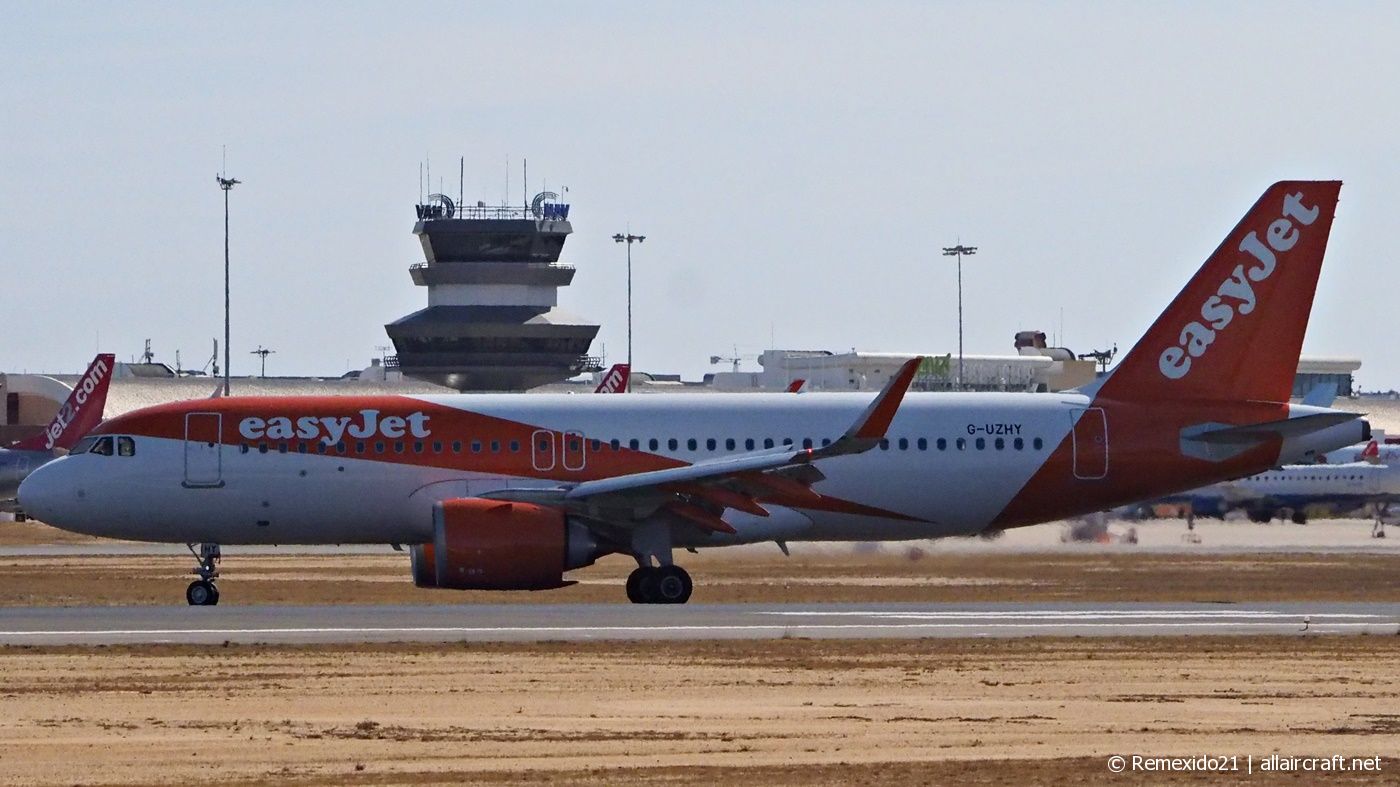 G-UZHY (8920) 2019 Airbus A320-251N