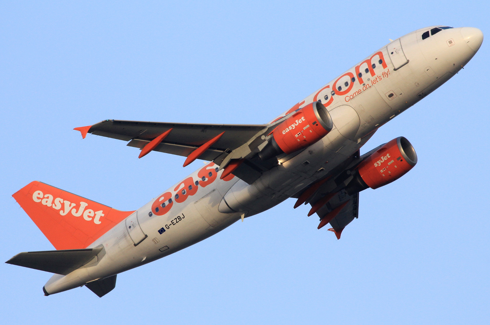 G-EZBJ · Airbus A319-111 · (FCO / LIRF)