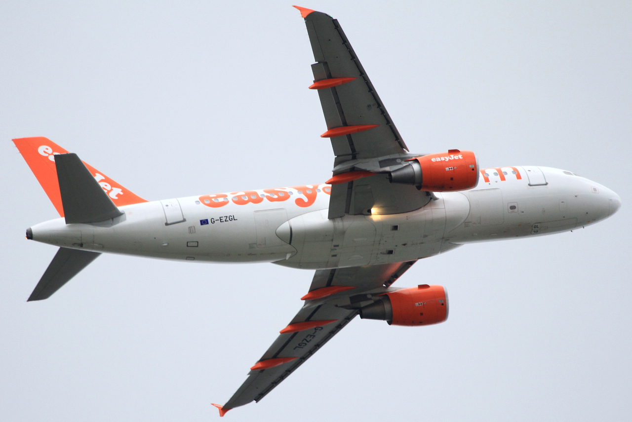 G-EZGL · Airbus A319-111 · (FCO / LIRF)