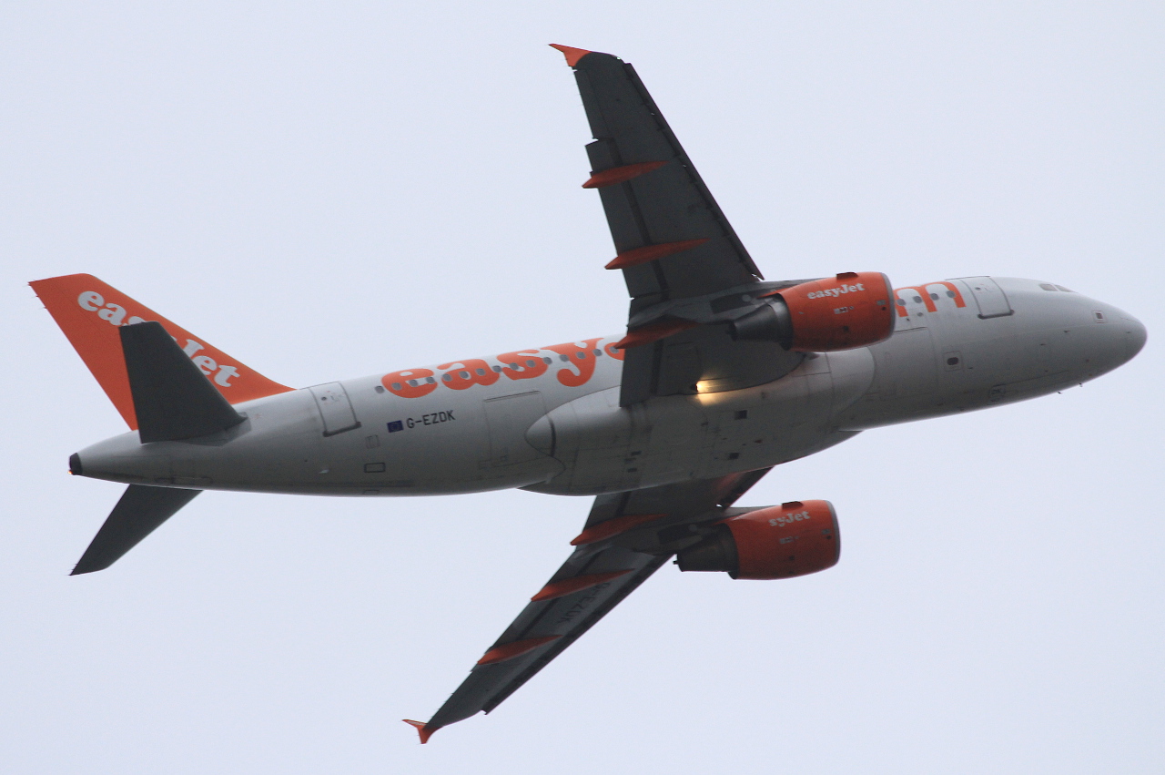 G-EZDK · Airbus A319-111 · (FCO / LIRF)