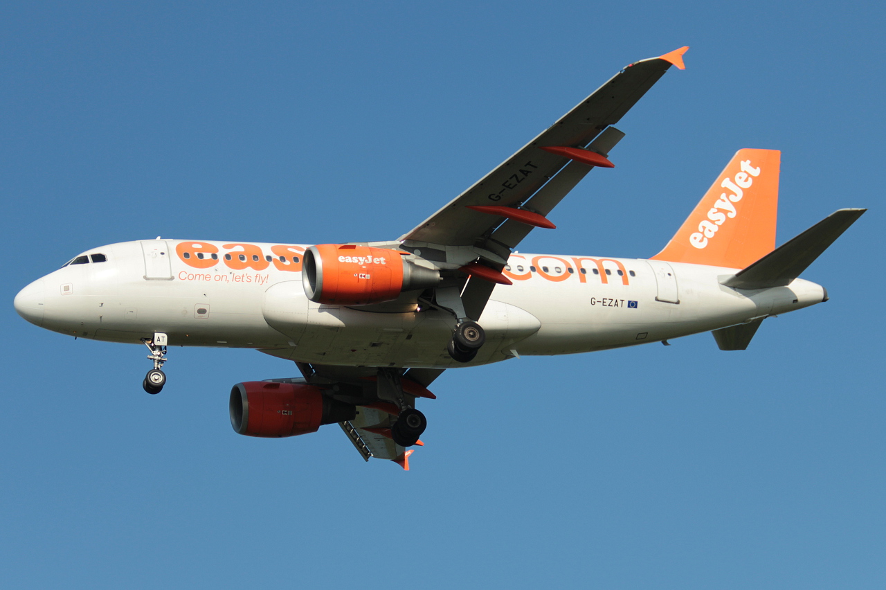 G-EZAT (2782) 2006 Airbus A319-111