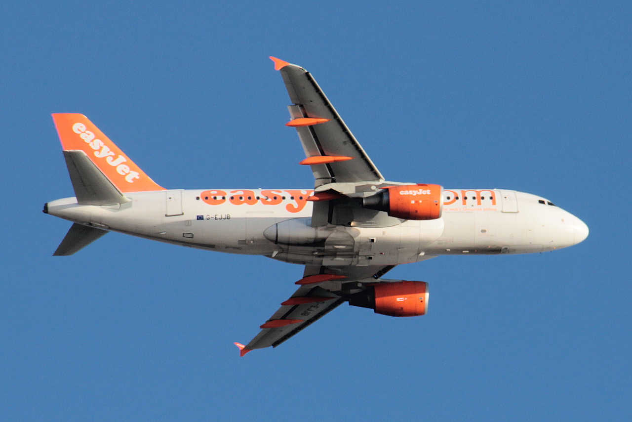 G-EJJB · Airbus A319-111 · (FCO / LIRF)
