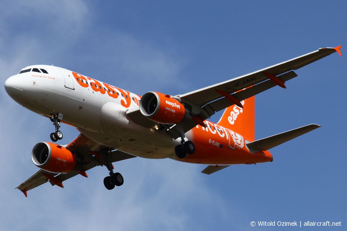 G-EJAR · Airbus A319-111 · (FCO / LIRF)
