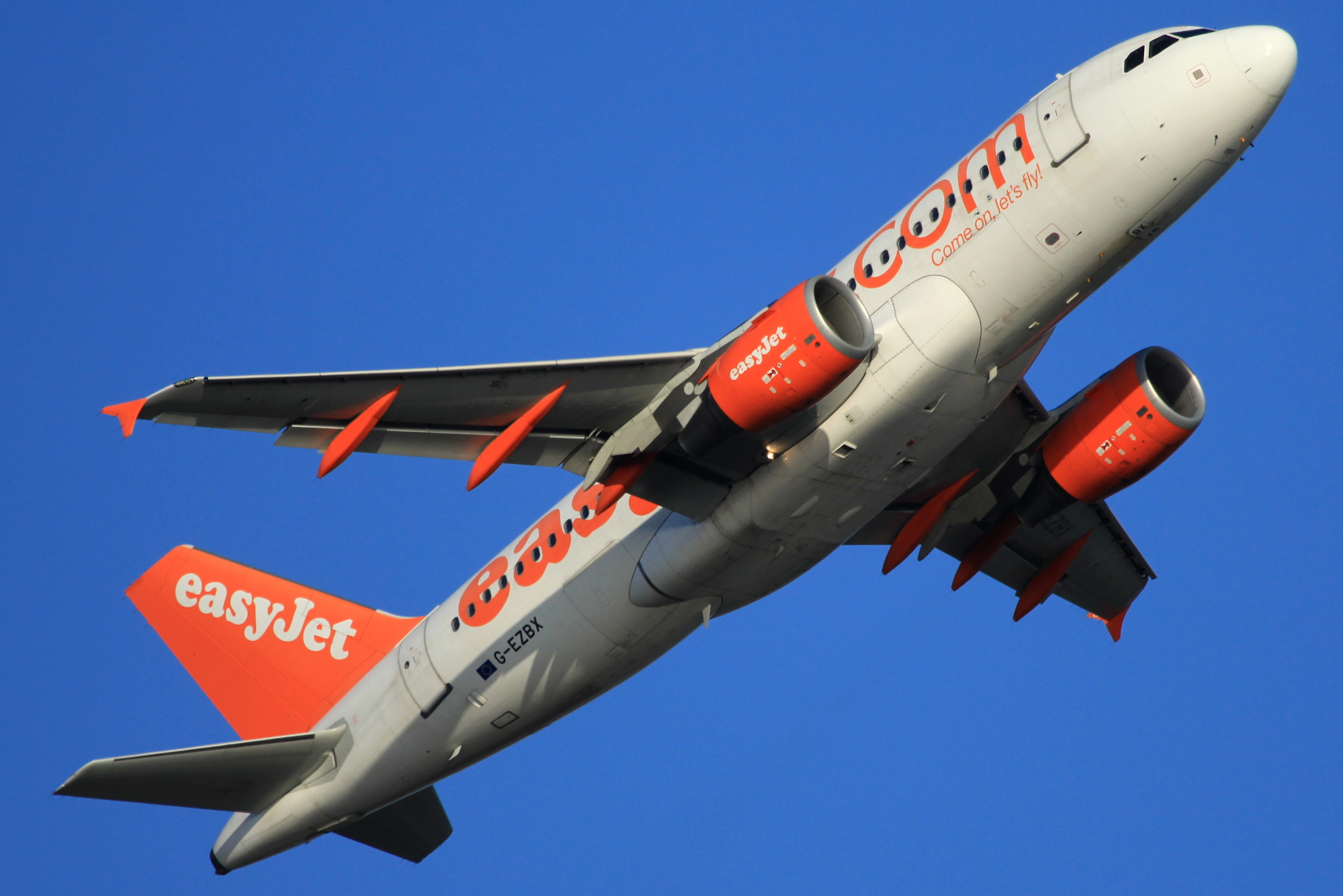 G-EZBX (3137) 2007 Airbus A319-111