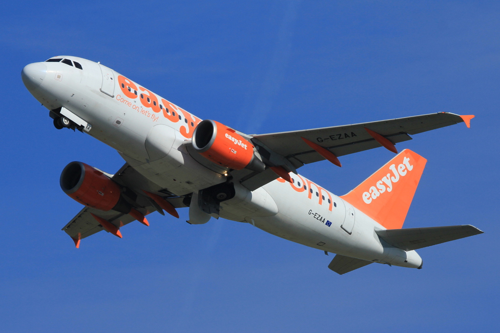 G-EZAA (2677) 2006 Airbus A319-111
