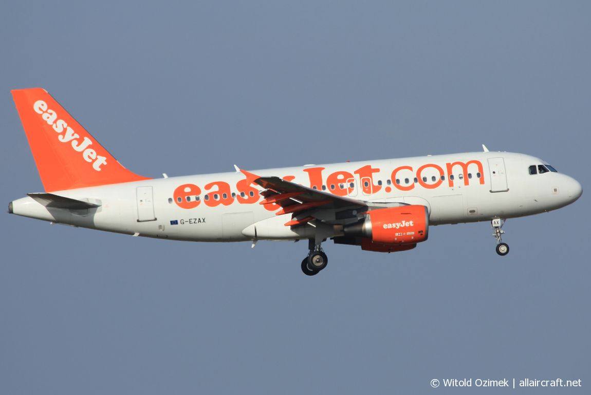 G-EZAX · Airbus A319-111 · (FCO / LIRF)