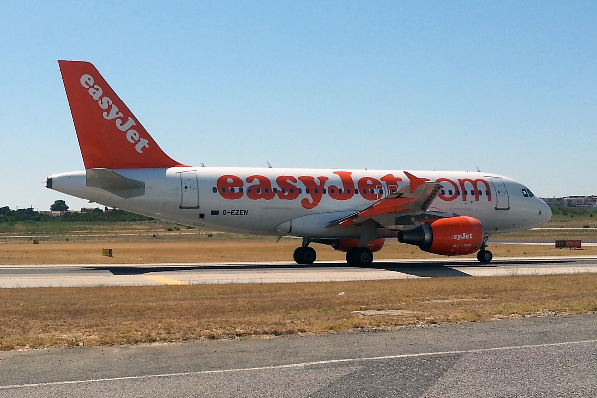 G-EZEN (2245) 2004 Airbus A319-111