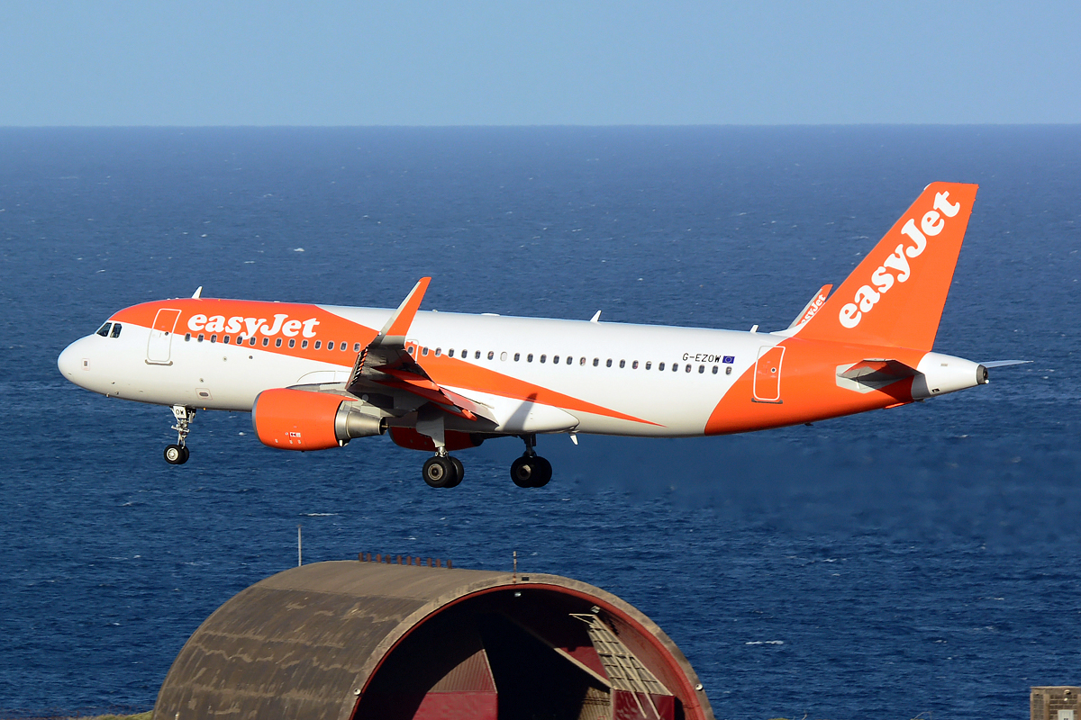 G-EZOW · Airbus A320-214(WL) · (LPA / GCLP)