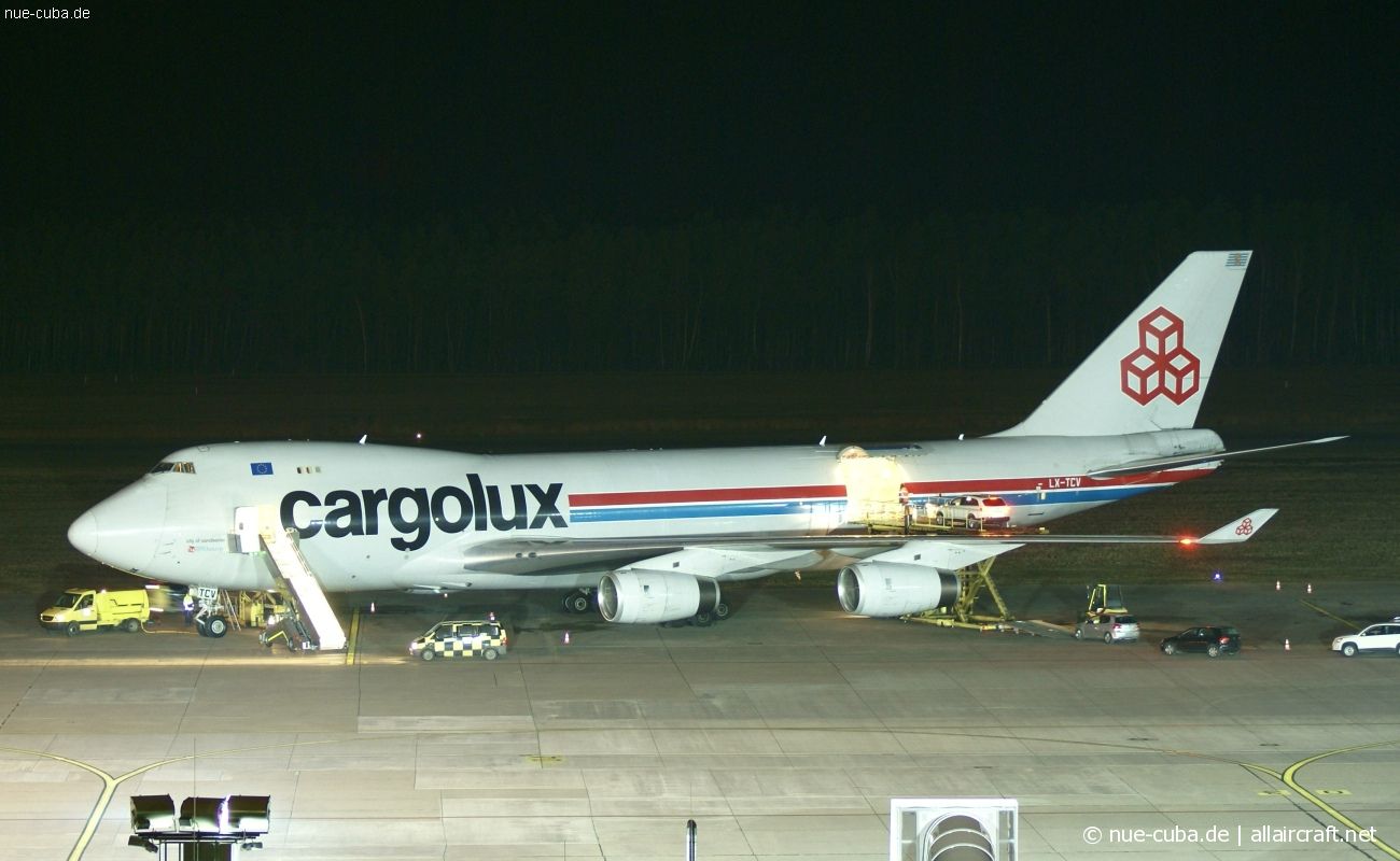 LX-TCV (30401) 2002 Boeing 747-4R7F