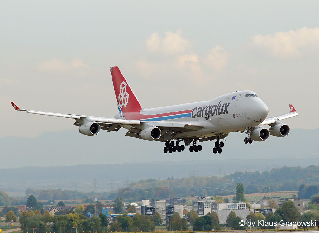 LX-SCV (29733) 2001 Boeing 747-4R7F