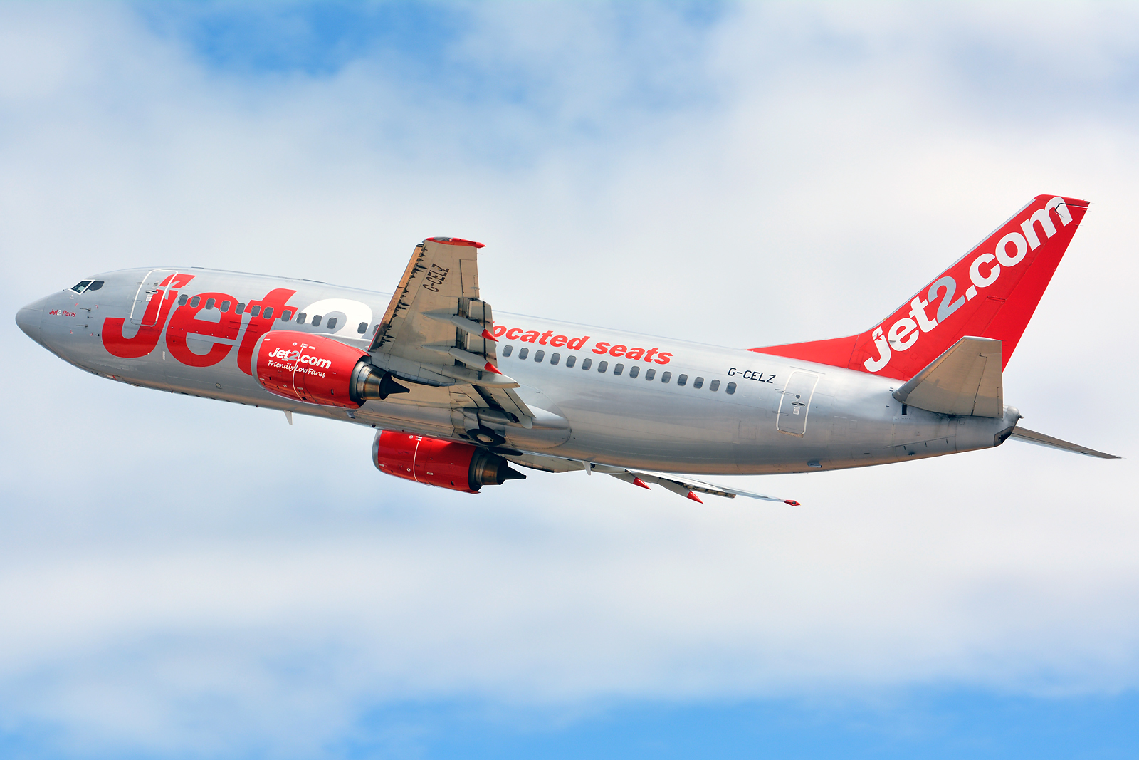 G-CELZ · Boeing 737-377 · (FAO / LPFR)