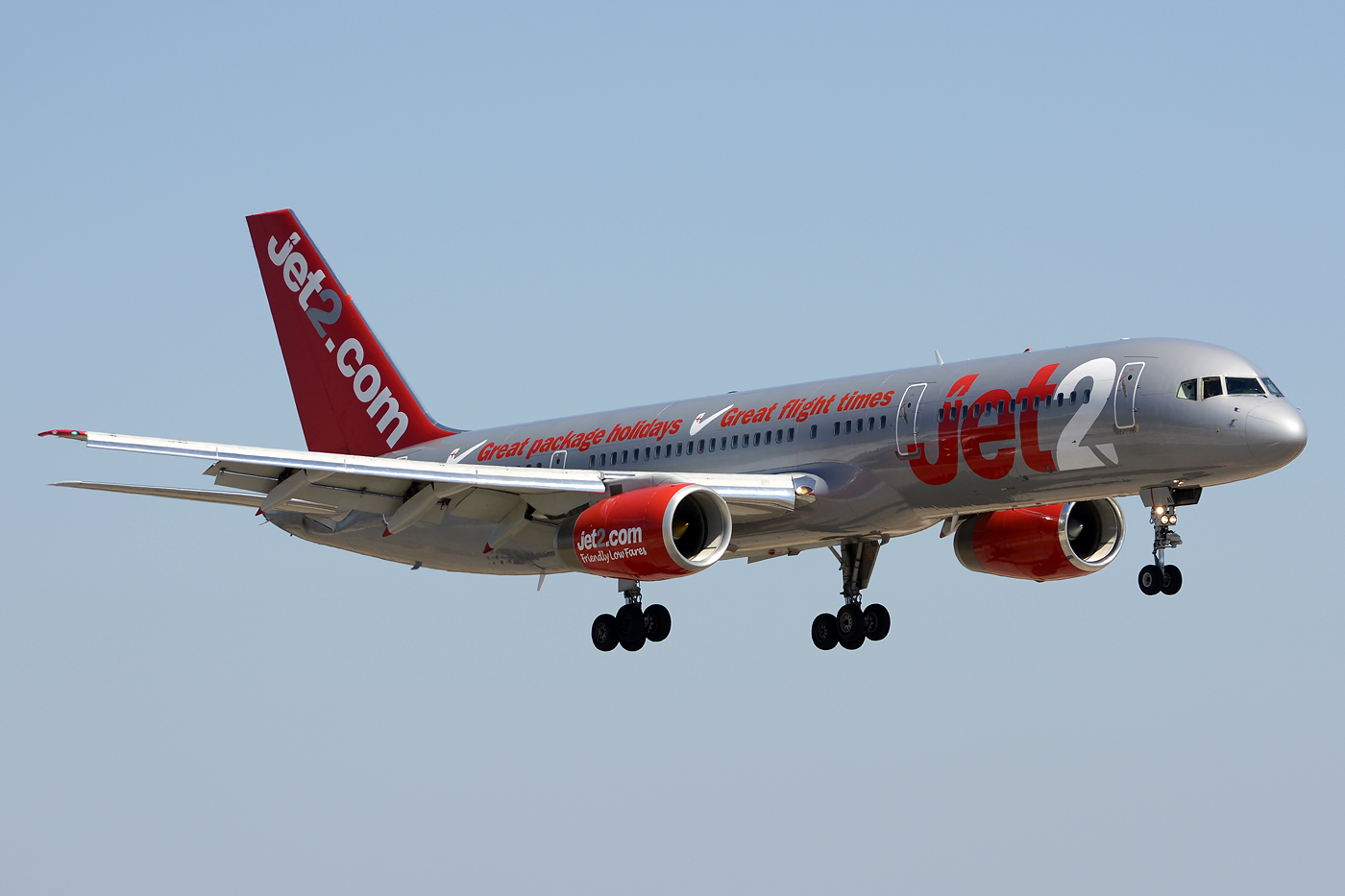 G-LSAI · Boeing 757-21B · (FAO / LPFR)