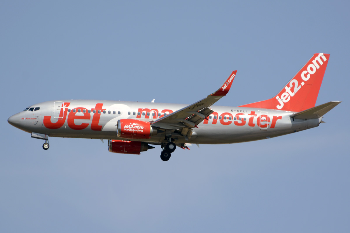 G-CELI · Boeing 737-330(WL) · (IBZ / LEIB)