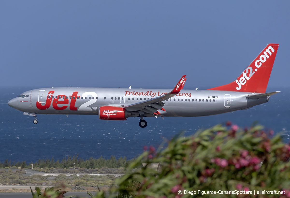 G-DRTZ (33557) 2004 Boeing 737-8AS(WL)