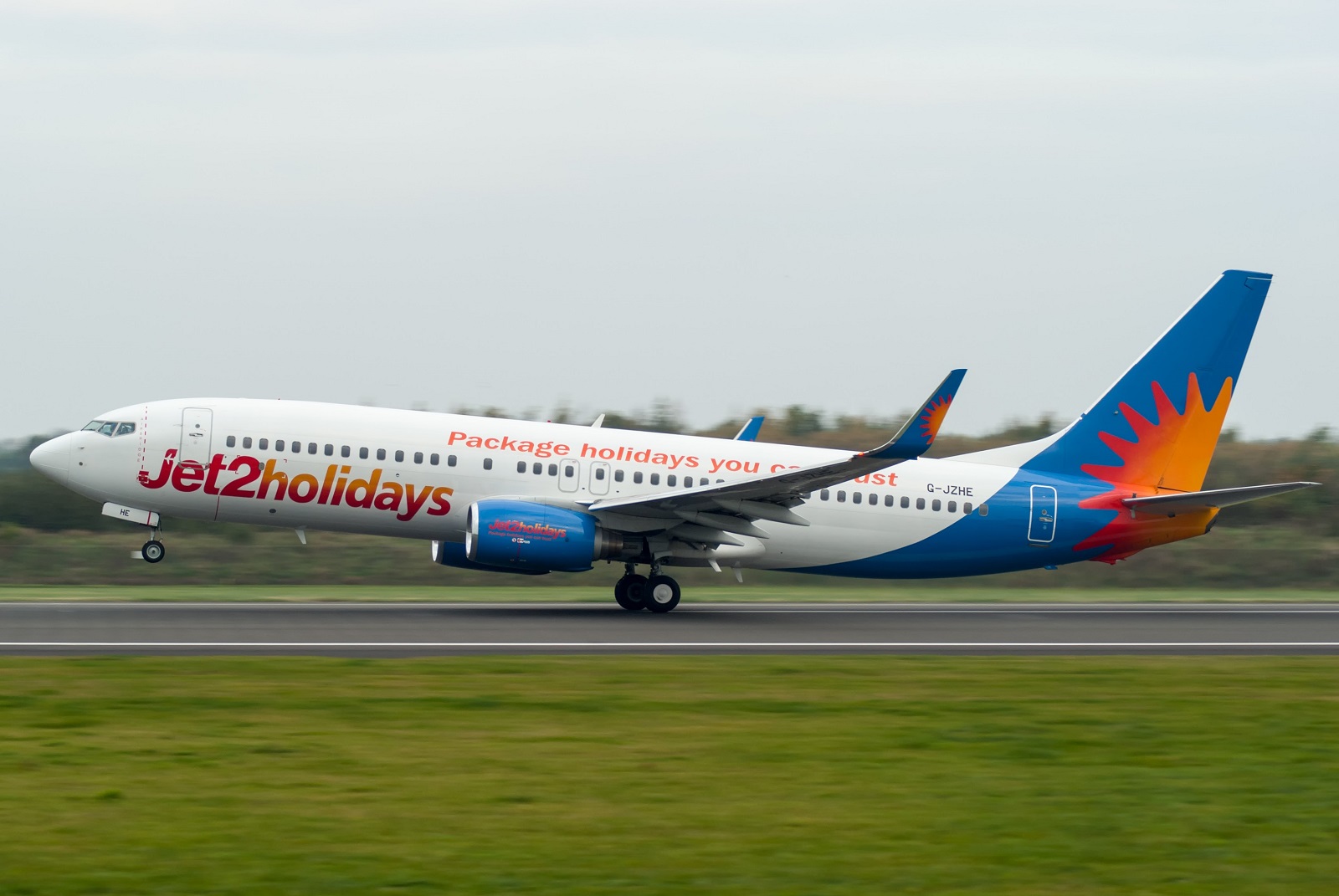 G-JZHE · Boeing 737-8K2(WL) · (MAN / EGCC)