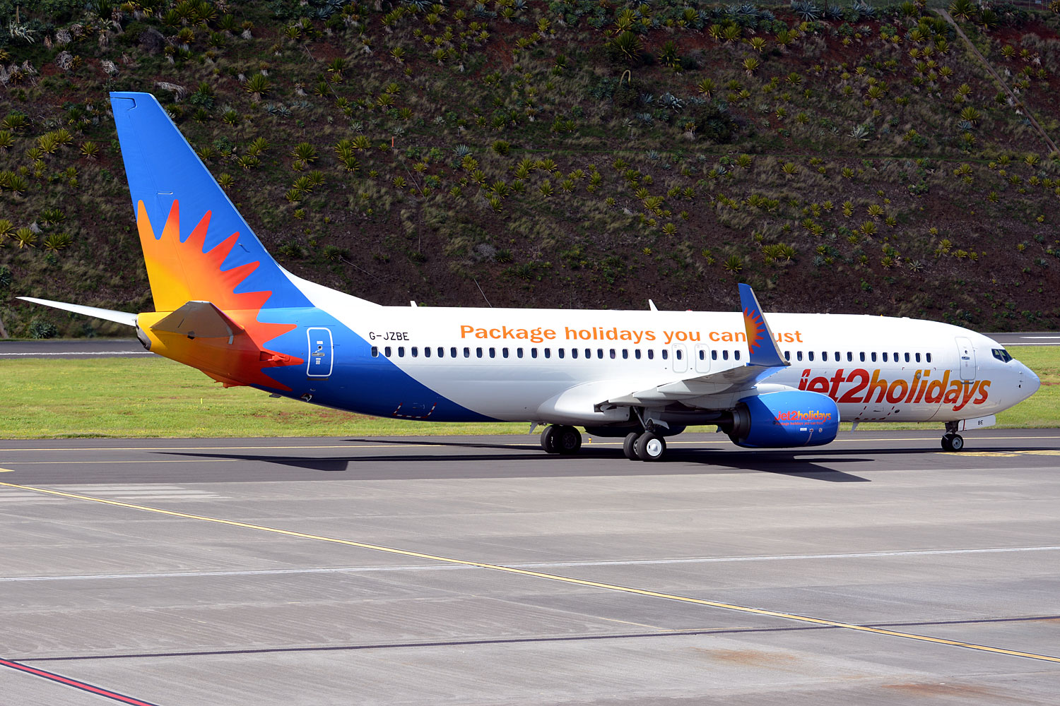 G-JZBE (63131) 2017 Boeing 737-8MG(WL)