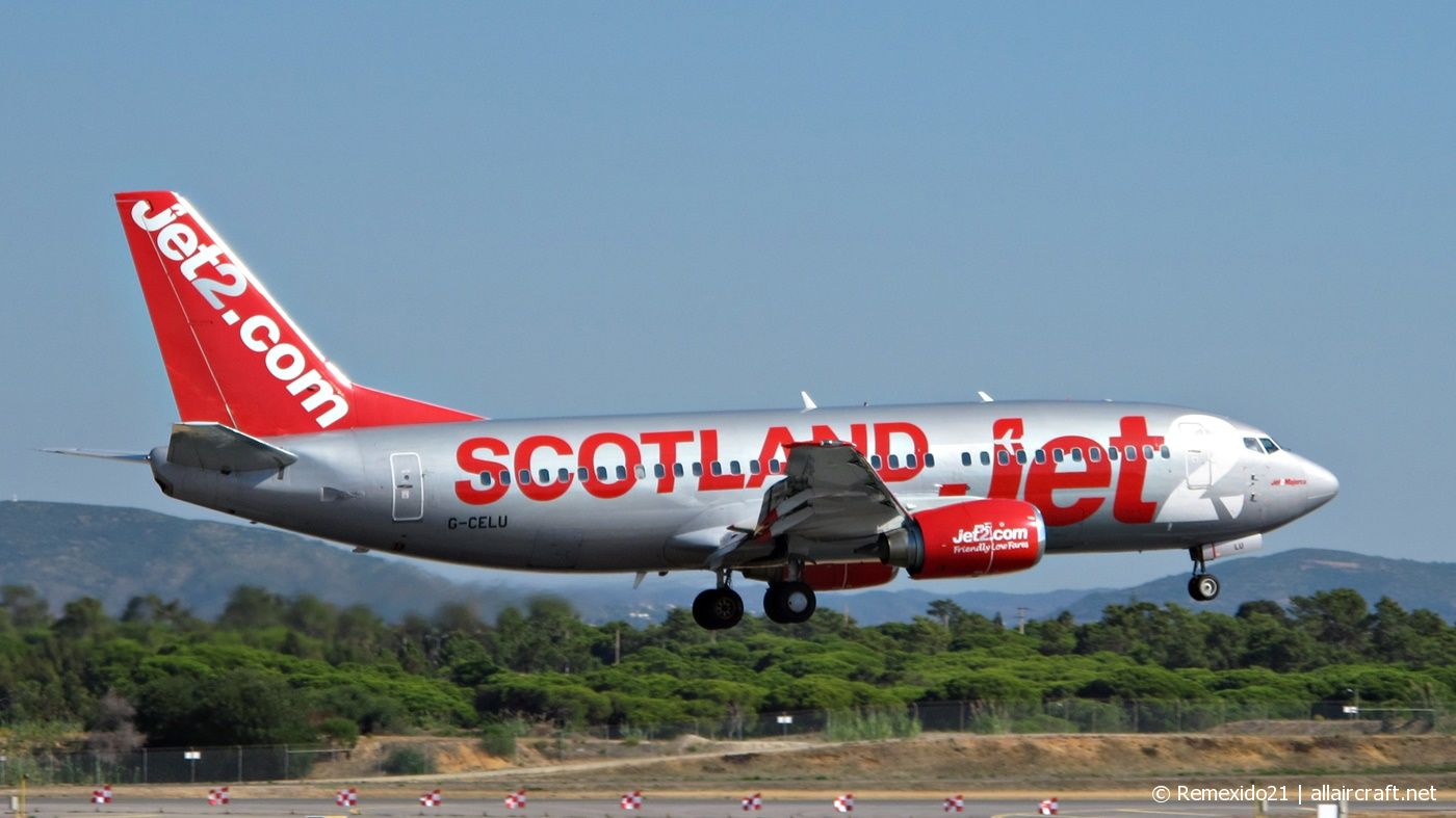 G-CELC · Boeing 737-33A · (FAO / LPFR)