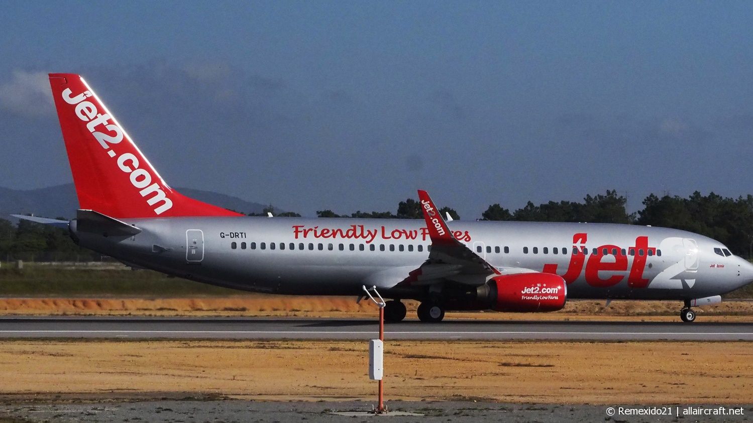 G-DRTI · Boeing 737-8FH(WL) · (FAO / LPFR)