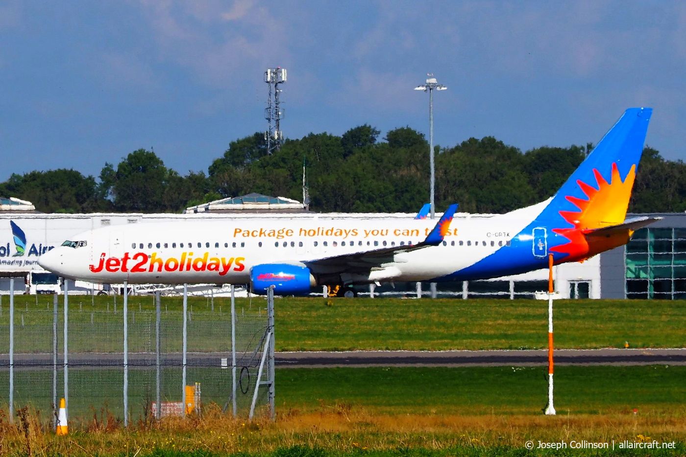G-DRTK · Boeing 737-8KN(WL) · (BRS / EGGD)