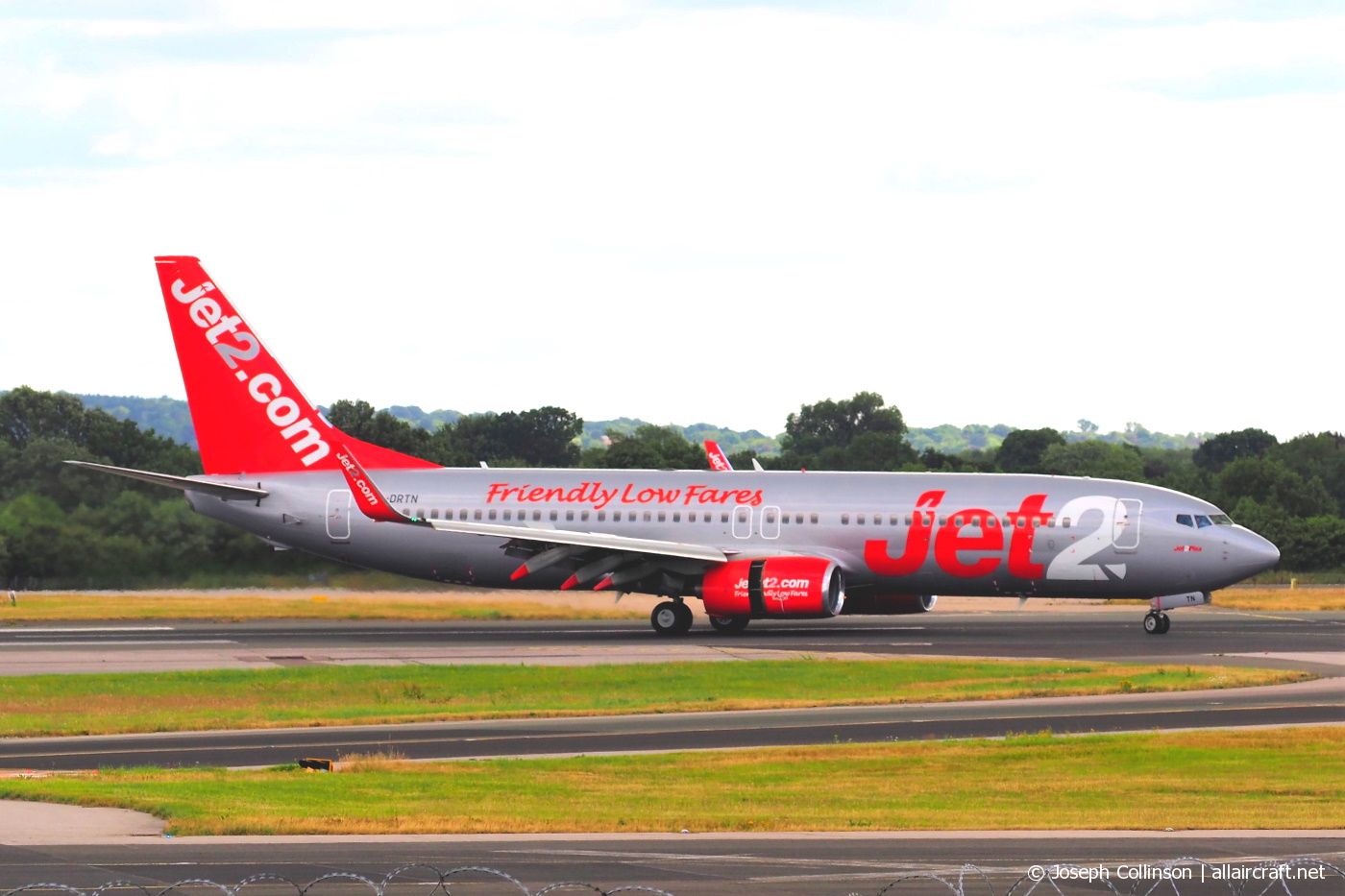 G-DRTN (32735) 2002 Boeing 737-86N(WL)