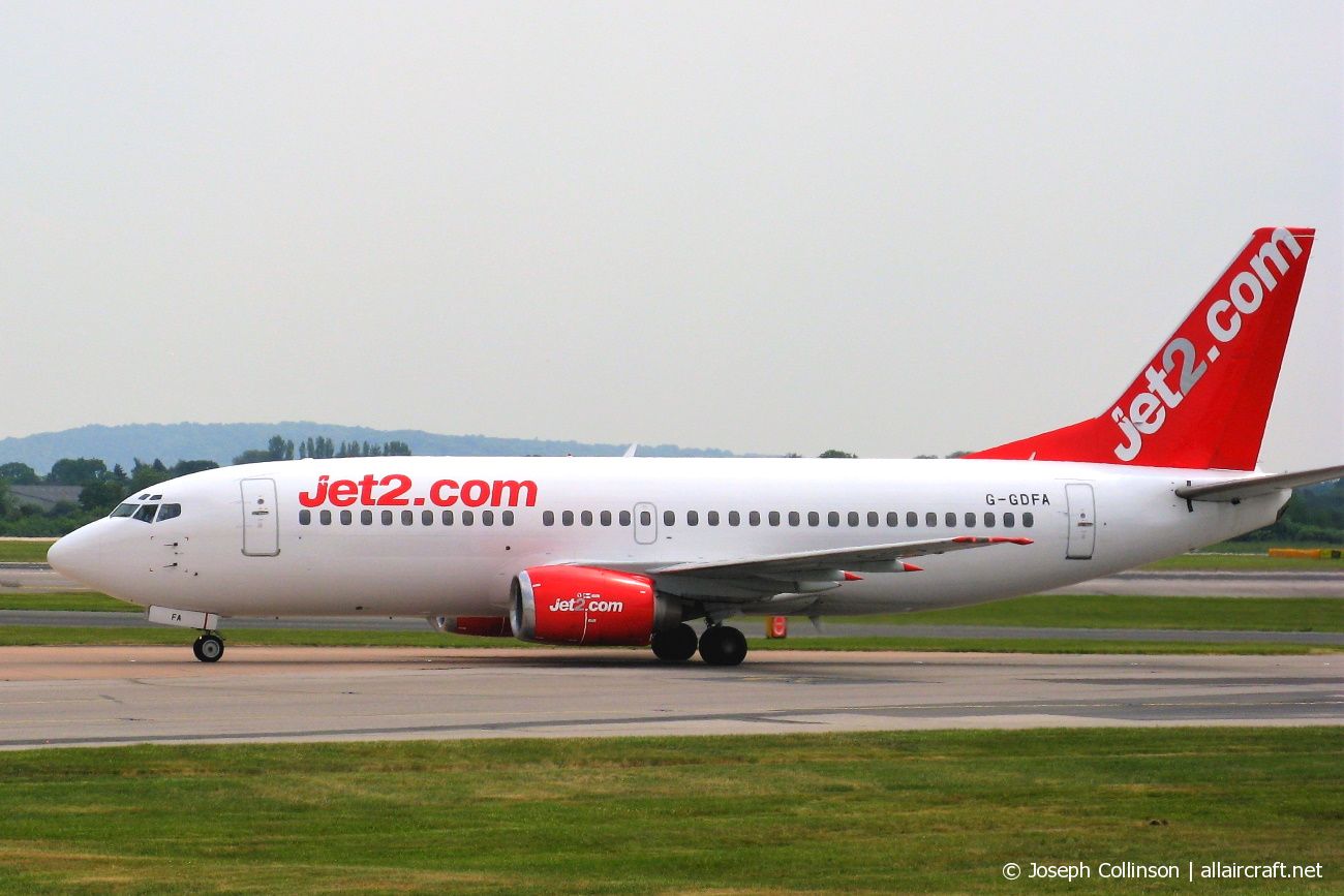 G-GDFA (24011) 1988 Boeing 737-3G7