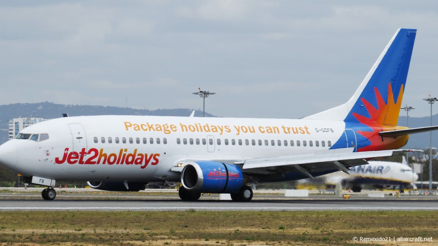 G-GDFB · Boeing 737-33A · (FAO / LPFR)
