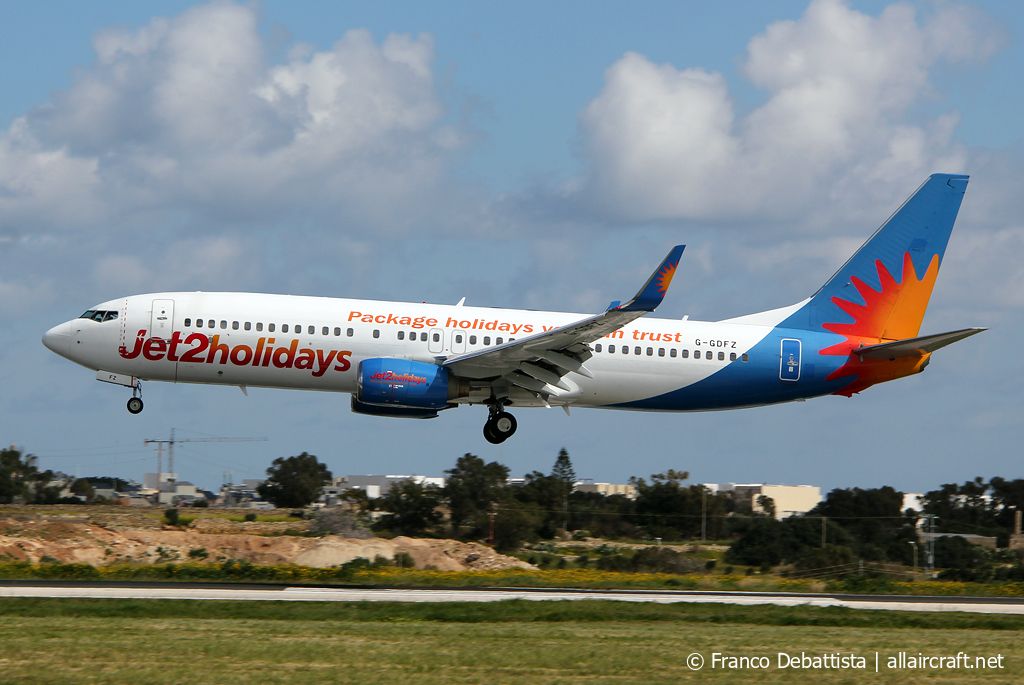 G-GDFZ · Boeing 737-86Q(WL) · (MLA / LMML)