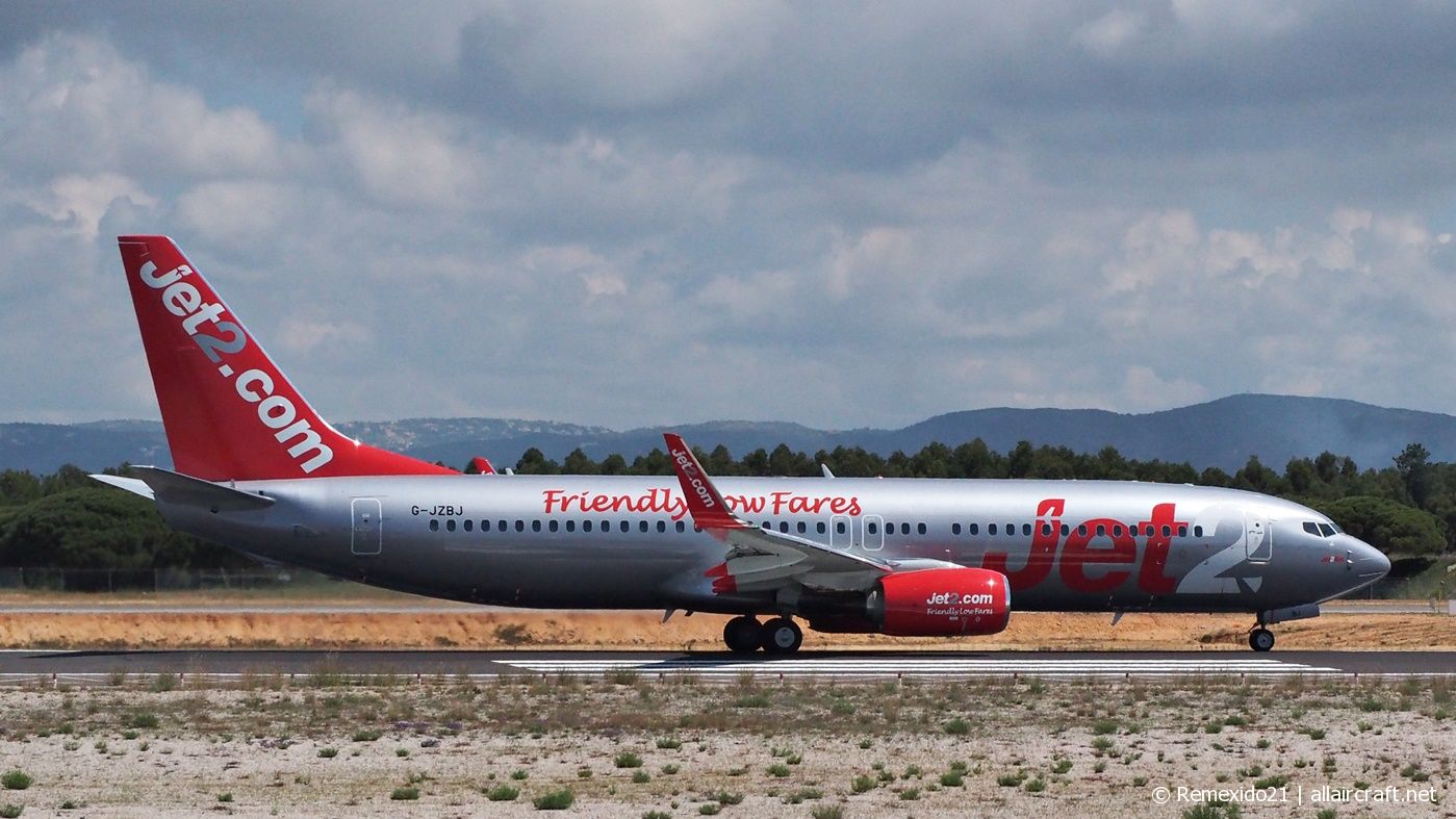 G-JZBJ (63165) 2018 Boeing 737-8MG(WL)
