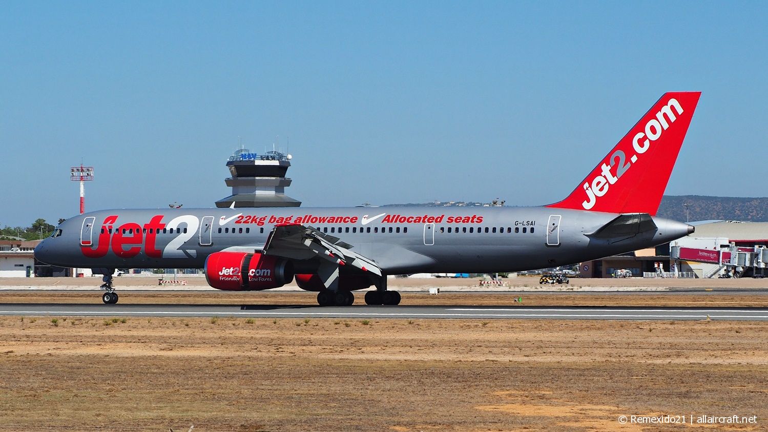 G-LSAI · Boeing 757-21B · (FAO / LPFR)