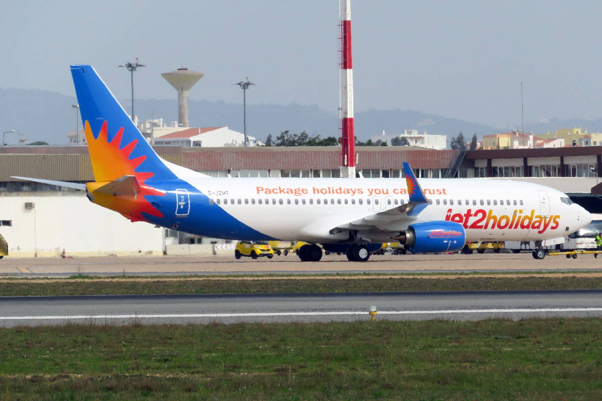 G-JZHT · Boeing 737-8MG(WL) · (FAO / LPFR)