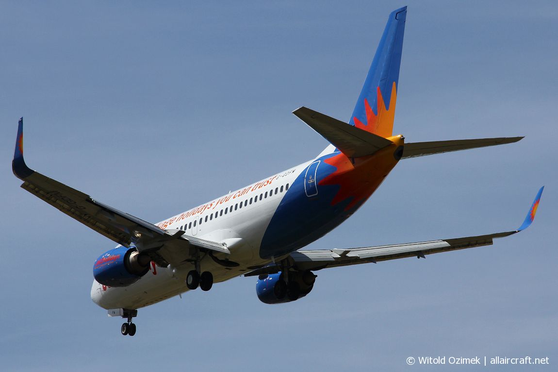 G-GDFM · Boeing 737-36N(WL) · (FCO / LIRF)