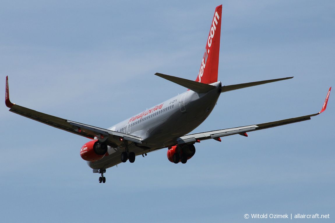 G-GDFV · Boeing 737-85F(WL) · (FCO / LIRF)