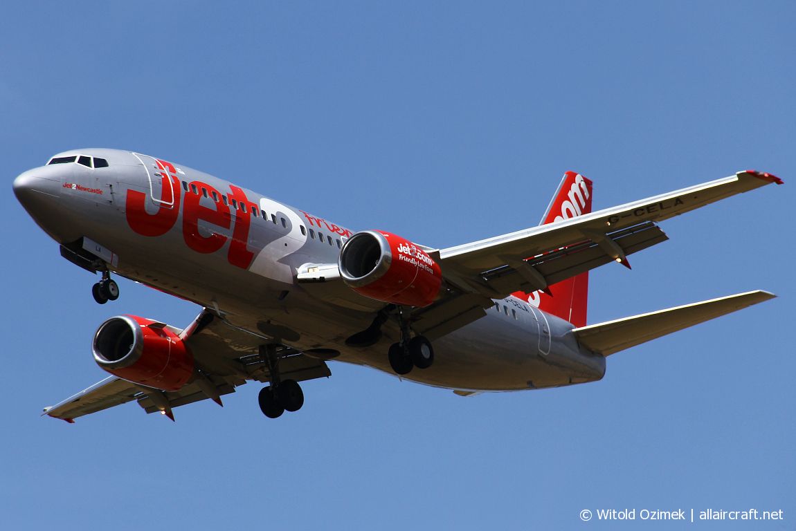 G-CELA (23663) 1986 Boeing 737-377
