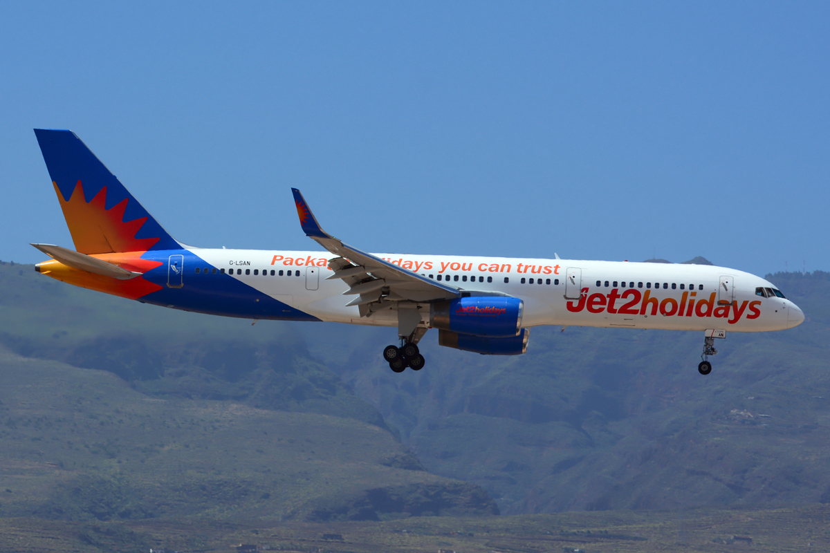 G-LSAN (26635) 1994 Boeing 757-2K2(WL)
