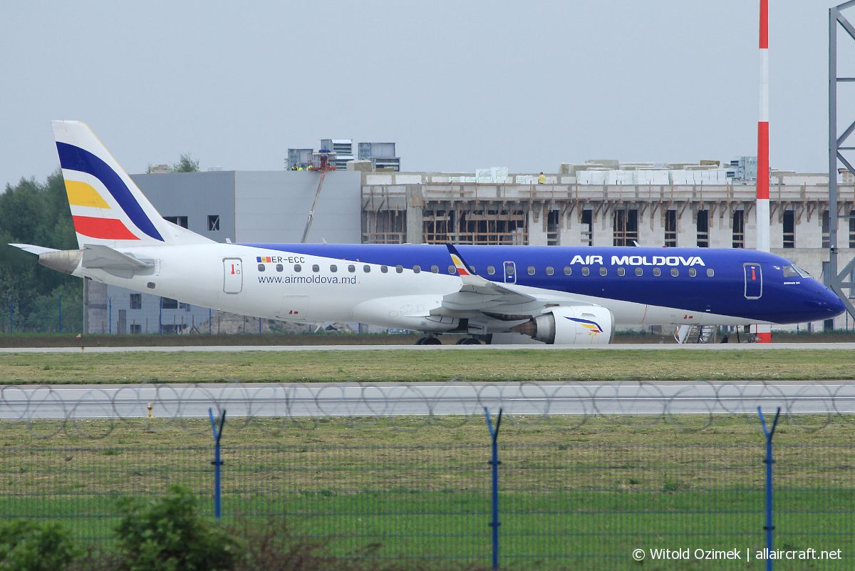 ER-ECC (cn 19000130) Embraer 190-100IGW